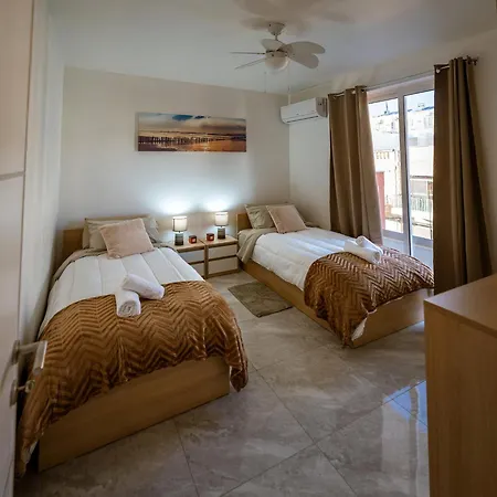 Apartment Amazing Terraced With Free Parking Marsaskala