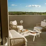 Amazing Terraced With Free Parking *