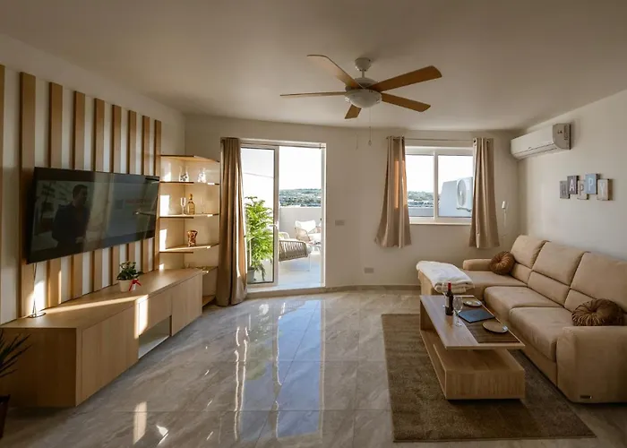 Amazing Terraced Apartment With Free Parking * Marsaskala