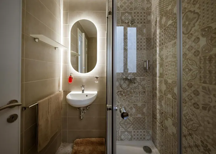 Amazing Terraced Apartment With Free Parking Appartement